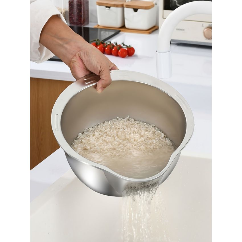 Stainless Steel Kitchen Colander with Handle 10x5.5 Inches– Multi-Use Mesh Strainer for Rice Washing, Fruit Draining & Vegetable Cleaning – Durable, Food-Grade Sieve