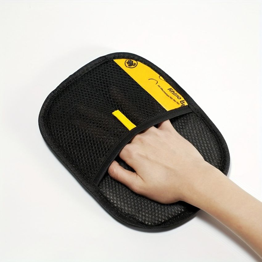 Large Pet Static Hair Removal Gloves – Black Polypropylene Cat & Dog Grooming Gloves with Yellow Accents, 24.99cm x 17.98cm – Effective Hair & Dander Removal, Durable Pet Care Accessory